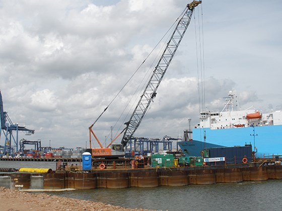 Luffing Crane Hire: Luffing Crane Hire